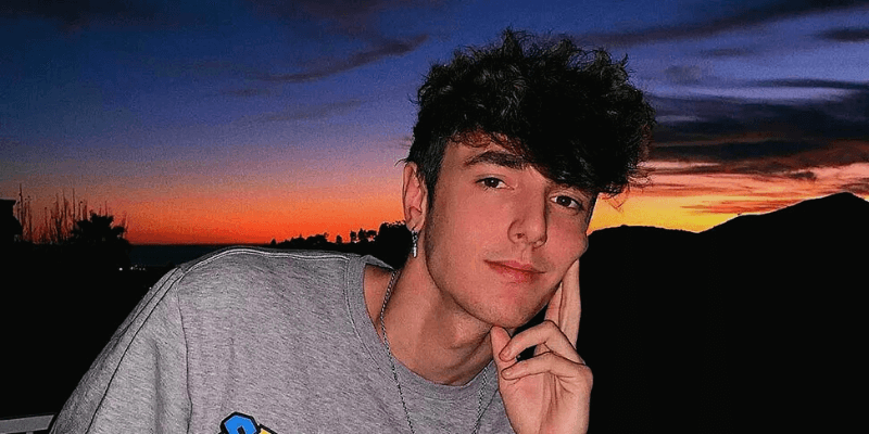 Bryce Hall's Net Worth, Age, Height, Roast, And Career Are All Included