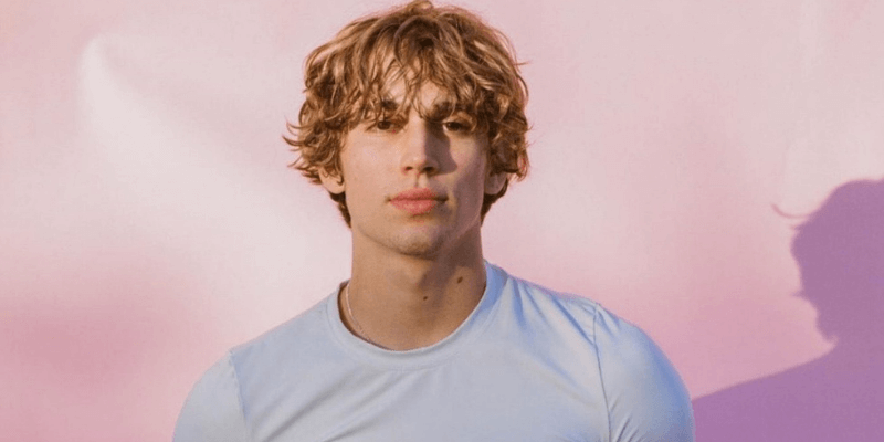 Vinnie Hacker Bio, Net Worth, Age, Tattoo, Height, Real Name, Siblings, Ex, And More