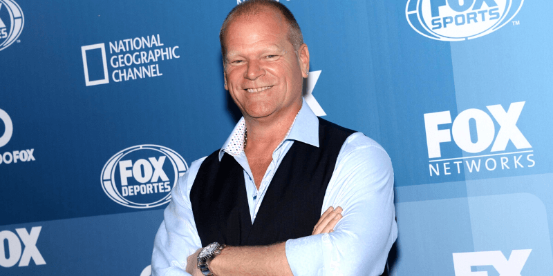 Mike Holmes's Wife, Age, Net Worth, Kids, Girlfriend, Accident