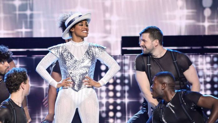 Ariana DeBose Performs From Andrew Garfield's Lap At The Tony Awards 2022