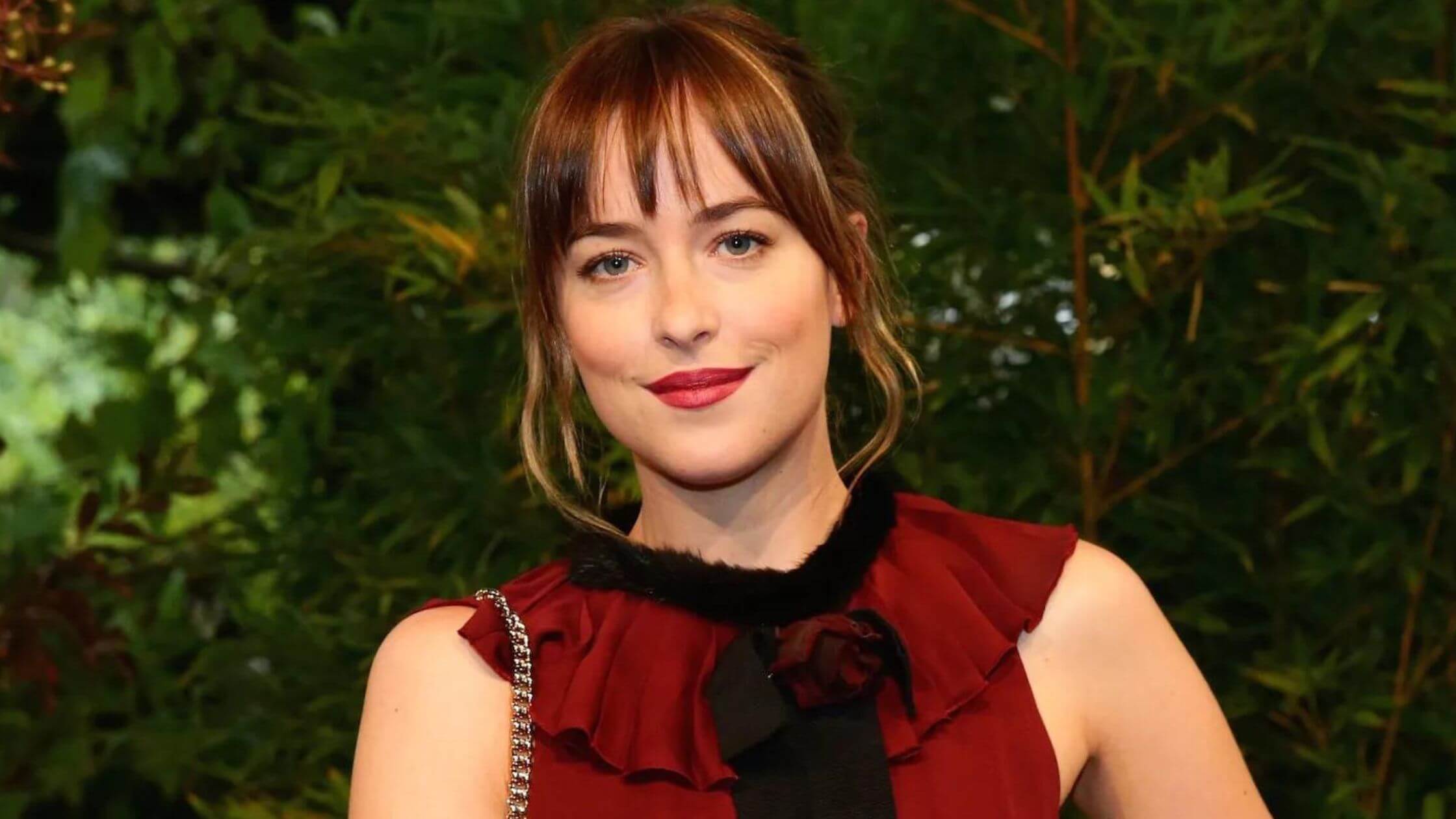 Dakota Johnson Revealed Her Experience With Fifty Shades Of Grey Filming!
