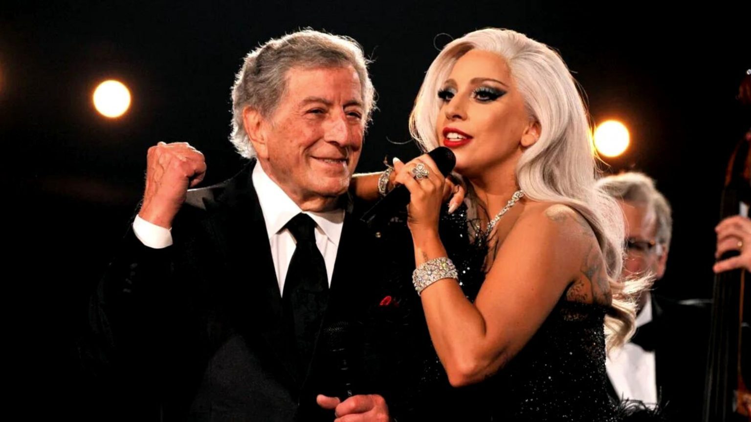 Lady Gaga And Tony Collab For Final Major Concert! UNPLUGG'D"