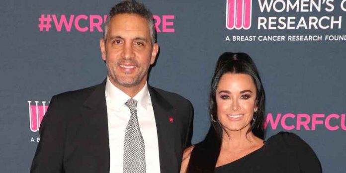 Mauricio-Umansky-Kyle-Richards-Husband-Know-About-Her-Past-Marriages