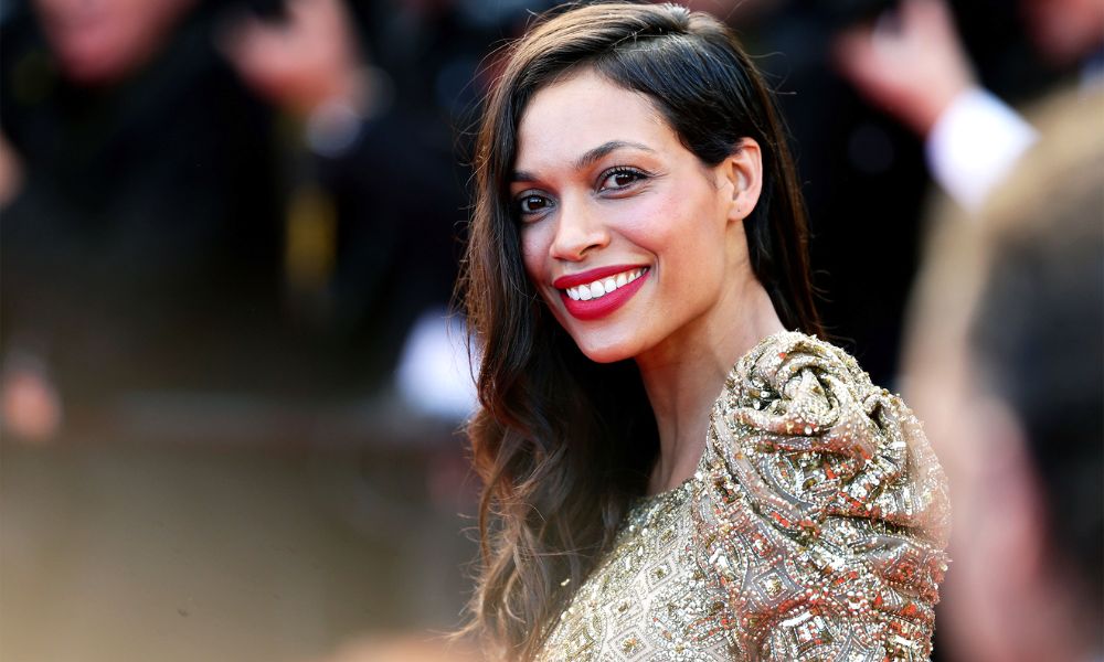 Rosario Dawson's Net Worth, Height, Husband, And Early Life!