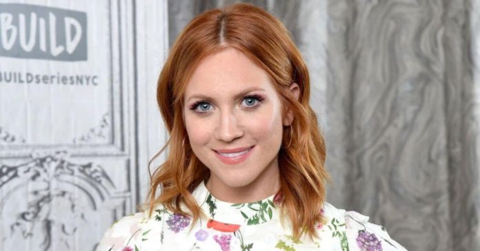 Brittany Snow Biography
