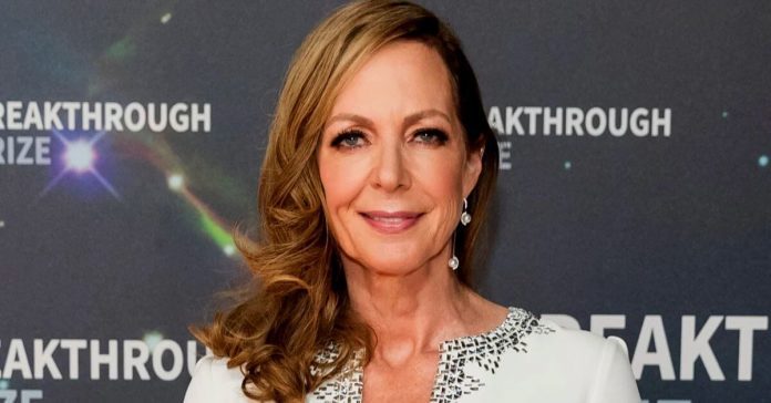 Allison Janney Net Worth, Bio, Income, Career, And Charity!