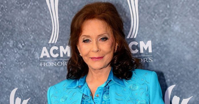 Loretta Lynn Net Worth, Income, Age, Career, And Family!